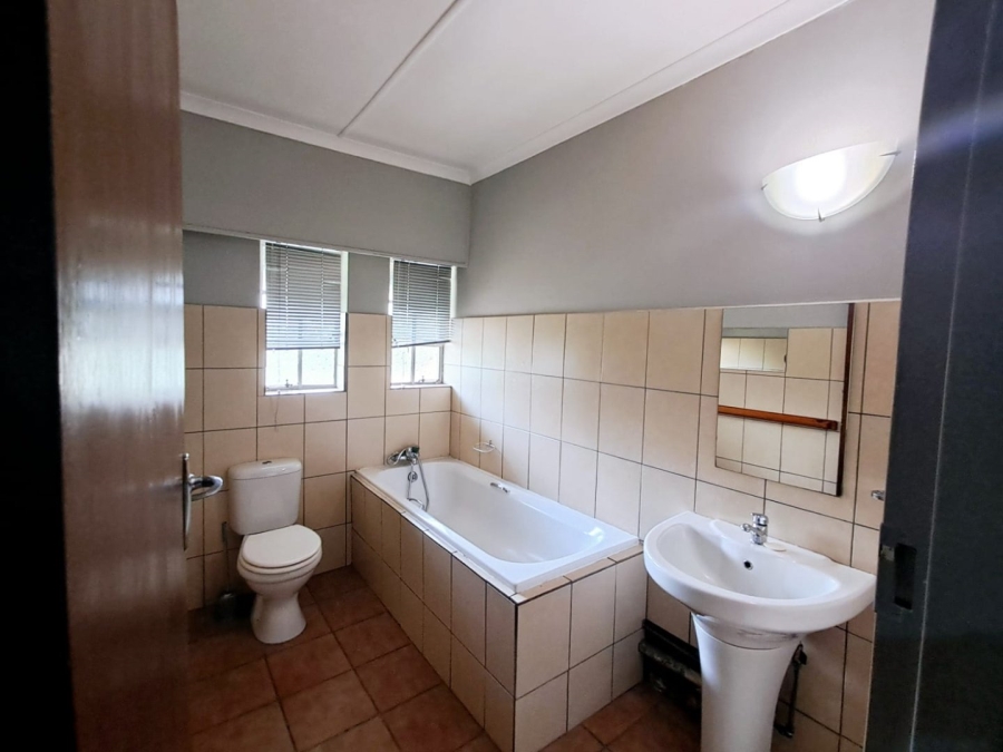 3 Bedroom Property for Sale in Vaalpark Free State